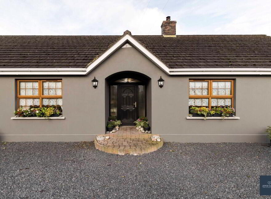 40 Moyrourkan Road, Tandragee, BT62 2HD