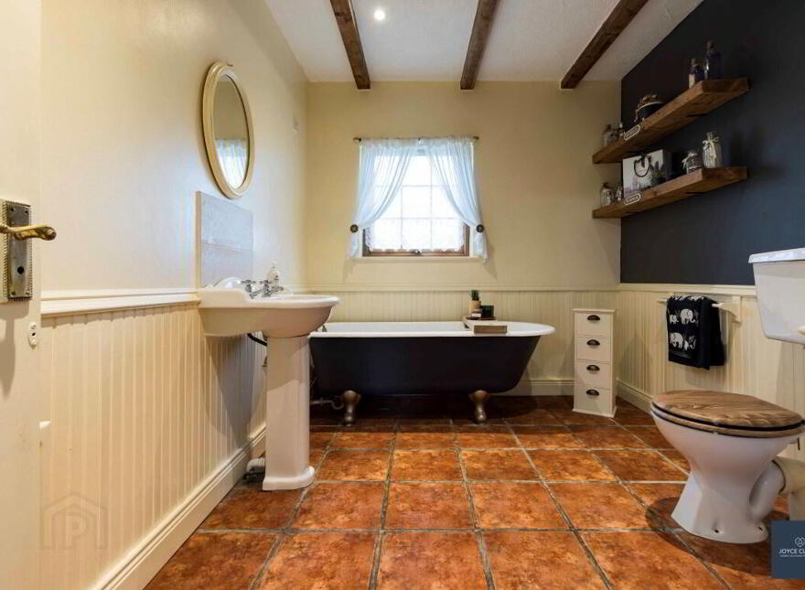 40 Moyrourkan Road, Tandragee, BT62 2HD