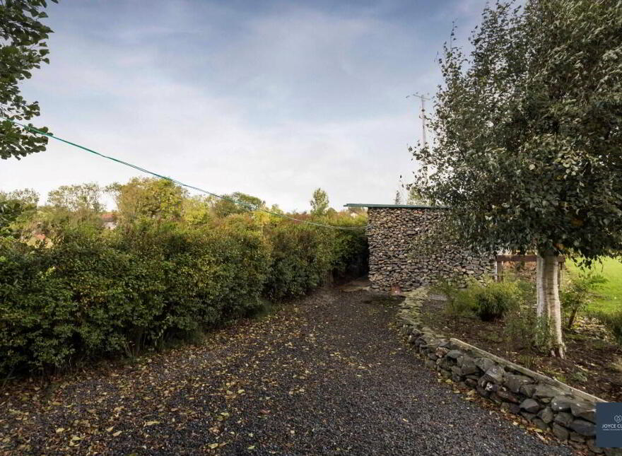 40 Moyrourkan Road, Tandragee, BT62 2HD
