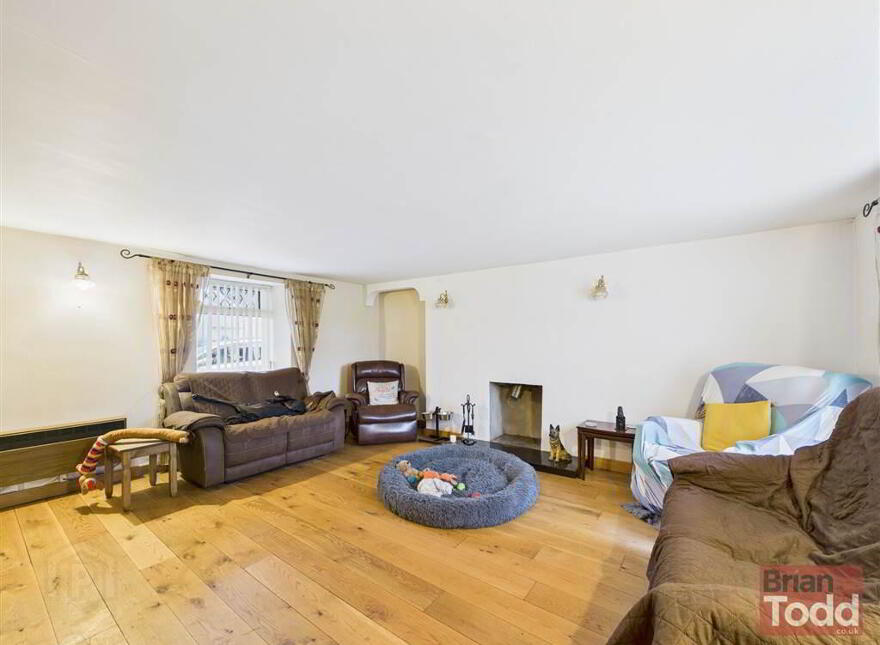 Belfast Road, Larne, BT40 2PH