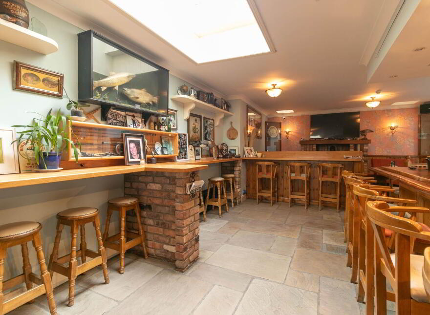 The Royal Bar, Stradone Street, Ballyjamesduff, A82W2K7