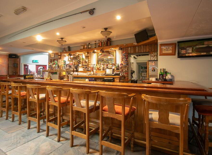 The Royal Bar, Stradone Street, Ballyjamesduff, A82W2K7