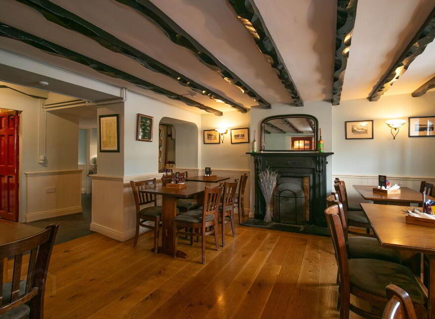 The Royal Bar, Stradone Street, Ballyjamesduff, A82W2K7