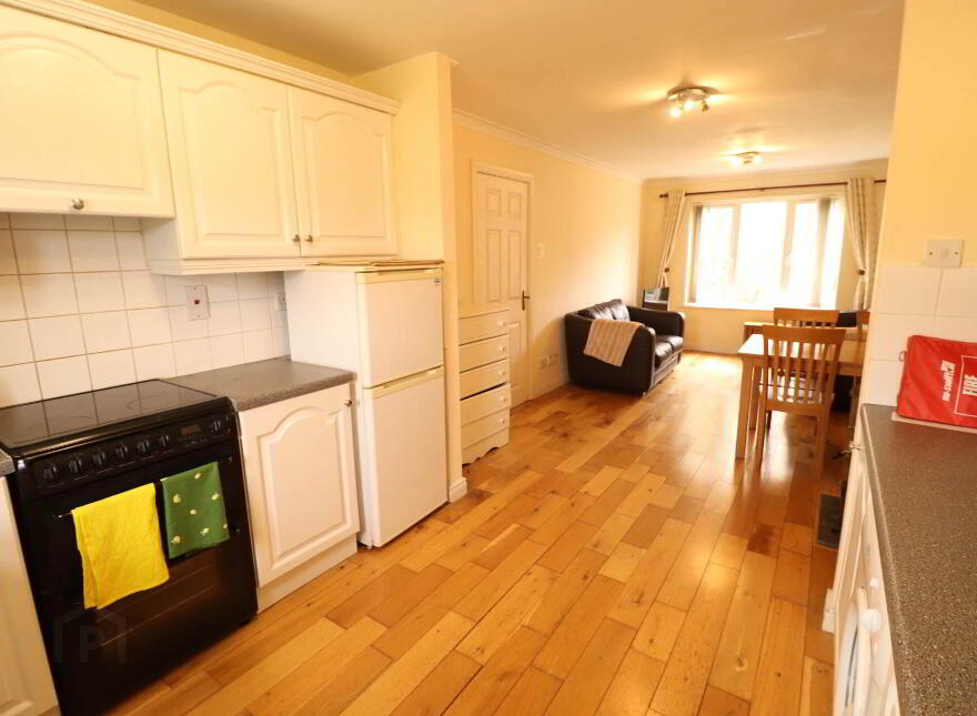 Apt 9, Elizabeth Court, West End, Bundoran, F94WD56