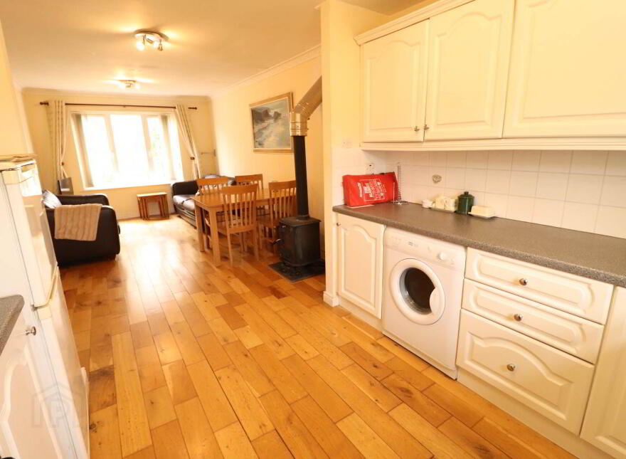 Apt 9, Elizabeth Court, West End, Bundoran, F94WD56