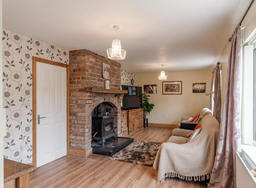 2 St. Tassachs Gardens, Downpatrick, BT30 7JS