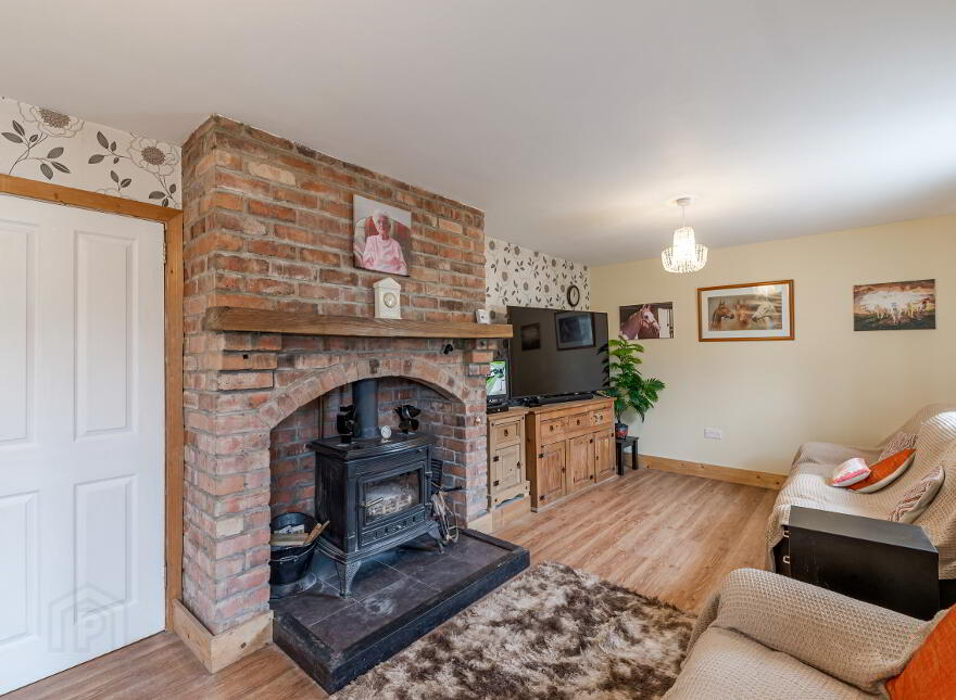 2 St. Tassachs Gardens, Downpatrick, BT30 7JS