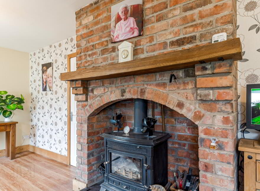 2 St. Tassachs Gardens, Downpatrick, BT30 7JS