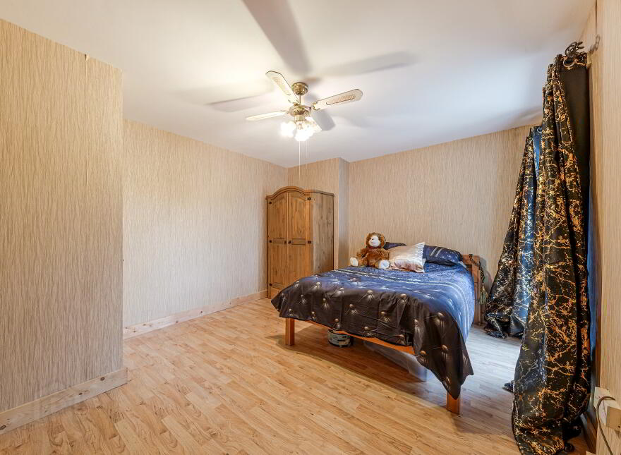 2 St. Tassachs Gardens, Downpatrick, BT30 7JS