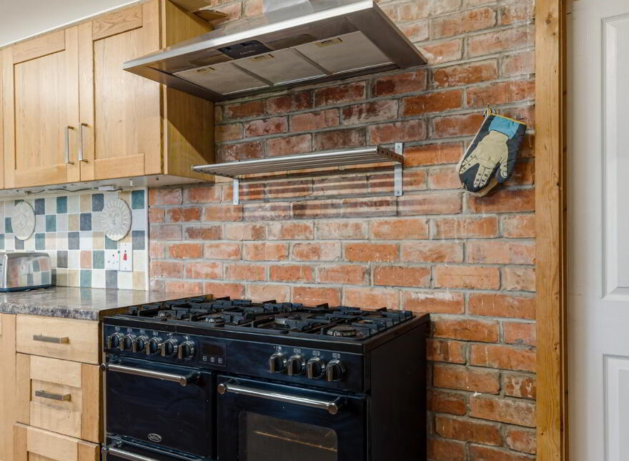 2 St. Tassachs Gardens, Downpatrick, BT30 7JS