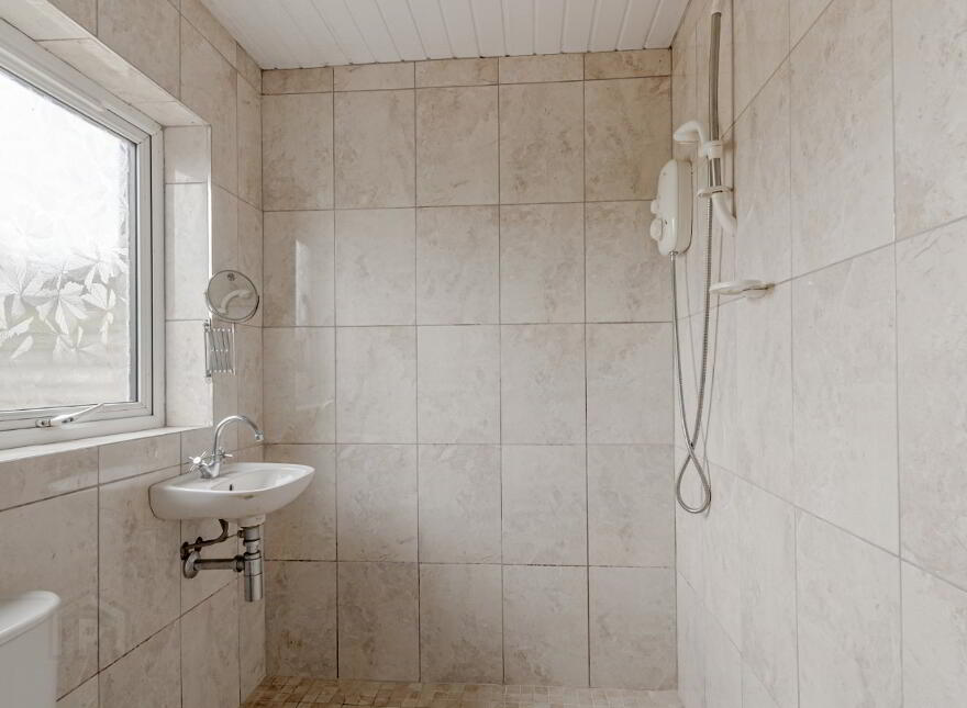 2 St. Tassachs Gardens, Downpatrick, BT30 7JS