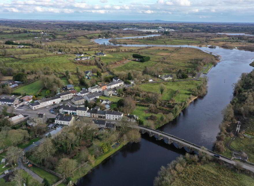 Main Street, Drumsna, Carrick-On-Shannon, N41W6T8