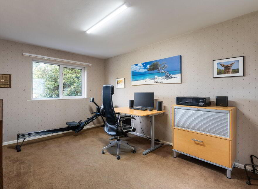 62 Kings Road, Belfast, BT5 6JL