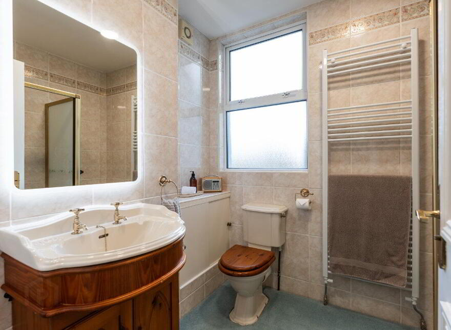 62 Kings Road, Belfast, BT5 6JL