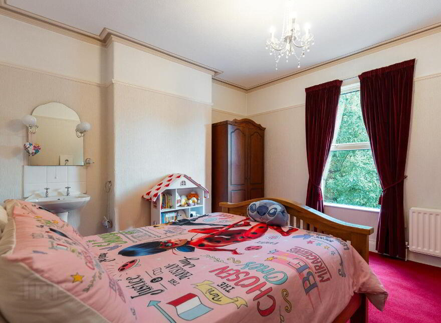 62 Kings Road, Belfast, BT5 6JL