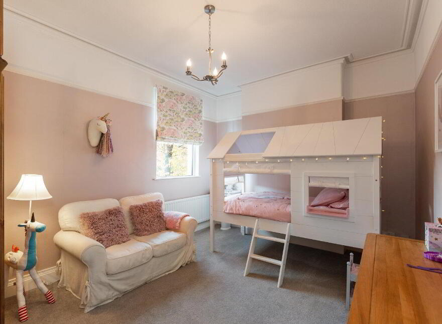 62 Kings Road, Belfast, BT5 6JL