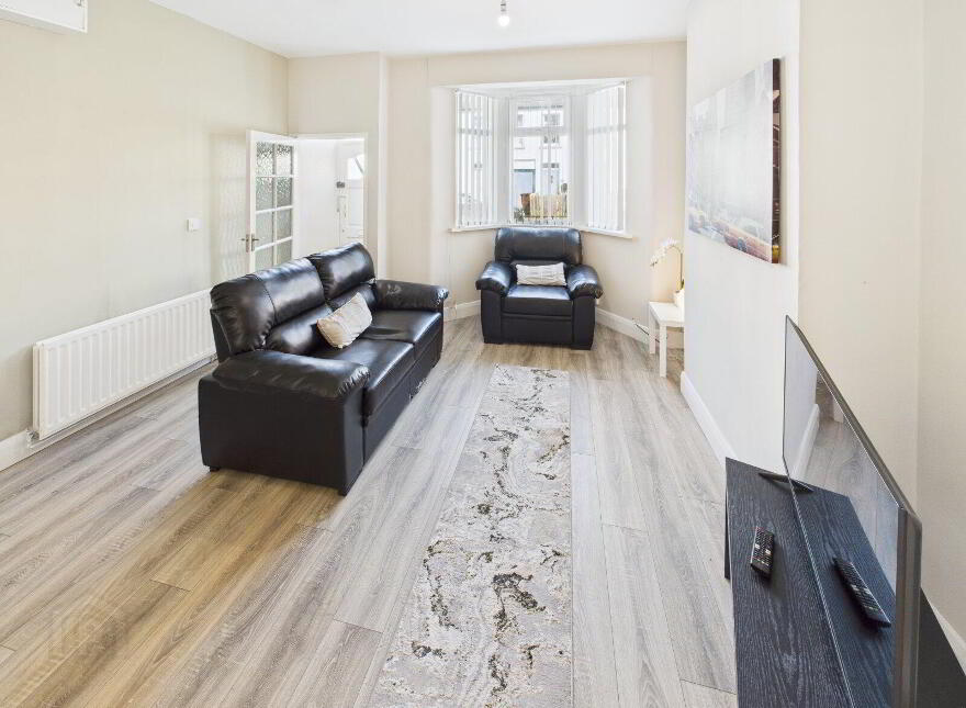 71 Downshire Road, Holywood, BT18 9LY