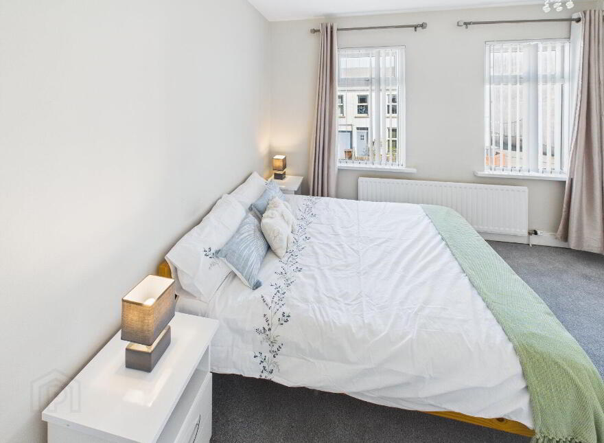 71 Downshire Road, Holywood, BT18 9LY