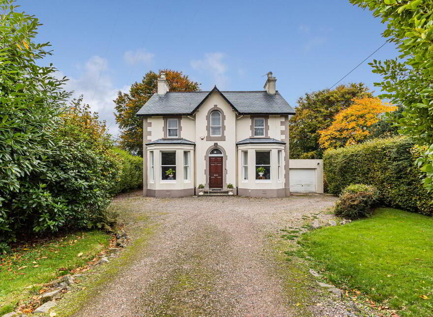 33 Demesne Road, Holywood, BT18 9NB