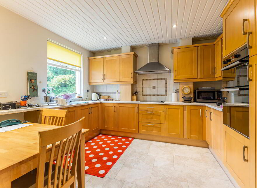 33 Demesne Road, Holywood, BT18 9NB
