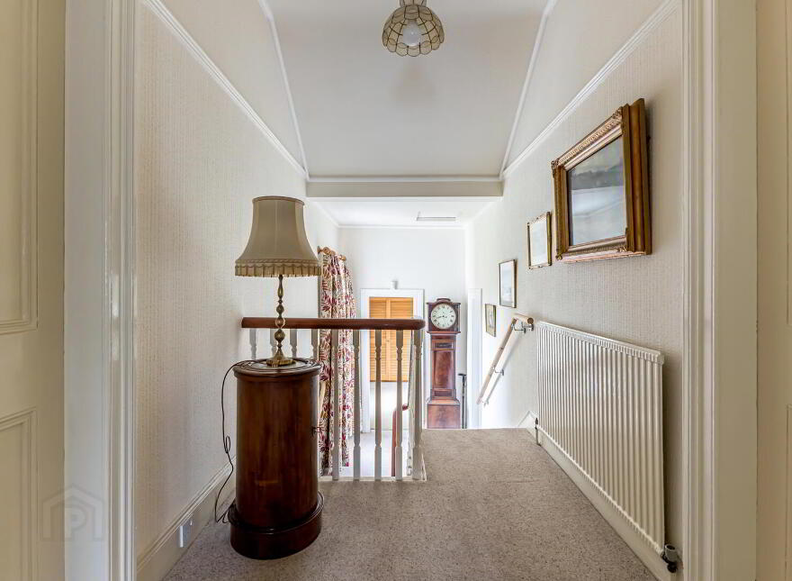 33 Demesne Road, Holywood, BT18 9NB