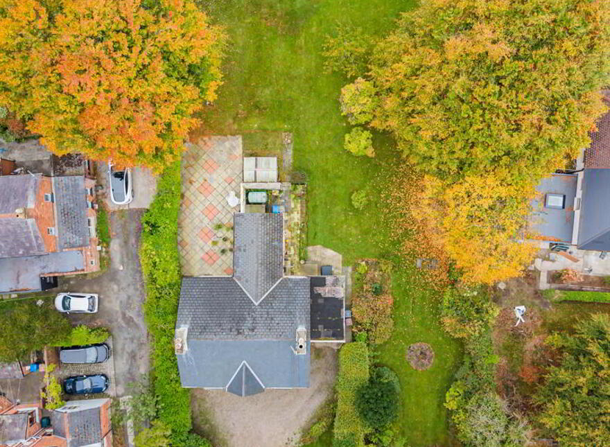 33 Demesne Road, Holywood, BT18 9NB