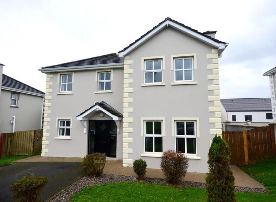 7 Sessiagh Park, Castlefin, F93T3H3
