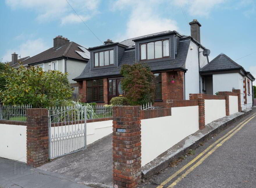 Evora, Togher Road, The Lough, T12Y8C8