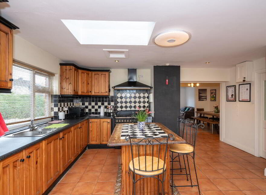 Evora, Togher Road, The Lough, T12Y8C8