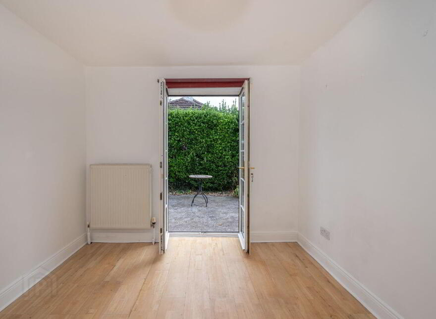 Evora, Togher Road, The Lough, T12Y8C8