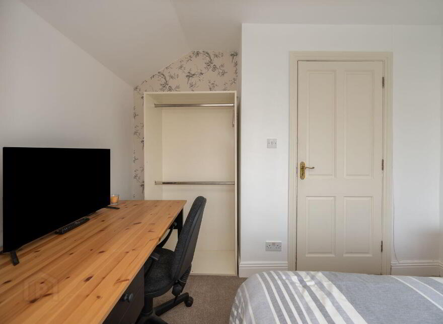 Evora, Togher Road, The Lough, T12Y8C8