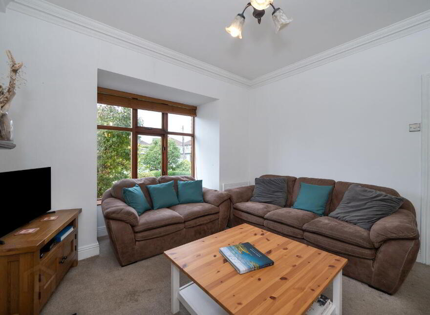 Evora, Togher Road, The Lough, T12Y8C8