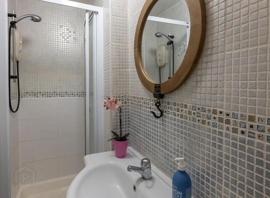 Evora, Togher Road, The Lough, T12Y8C8