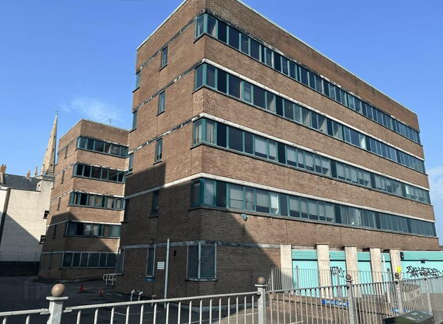 Lisburn Health Centre, 25 Linenhall Street, Lisburn, BT28 1LU