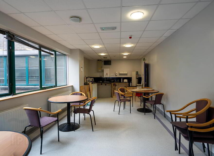 Lisburn Health Centre, 25 Linenhall Street, Lisburn, BT28 1LU