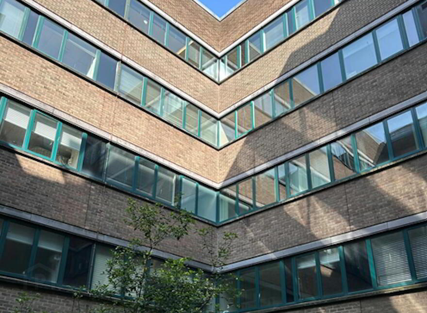 Lisburn Health Centre, 25 Linenhall Street, Lisburn, BT28 1LU