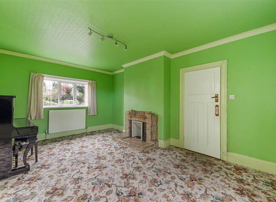 13 Mount Aboo Park, Upper Lisburn Road, Belfast, BT10 0DJ