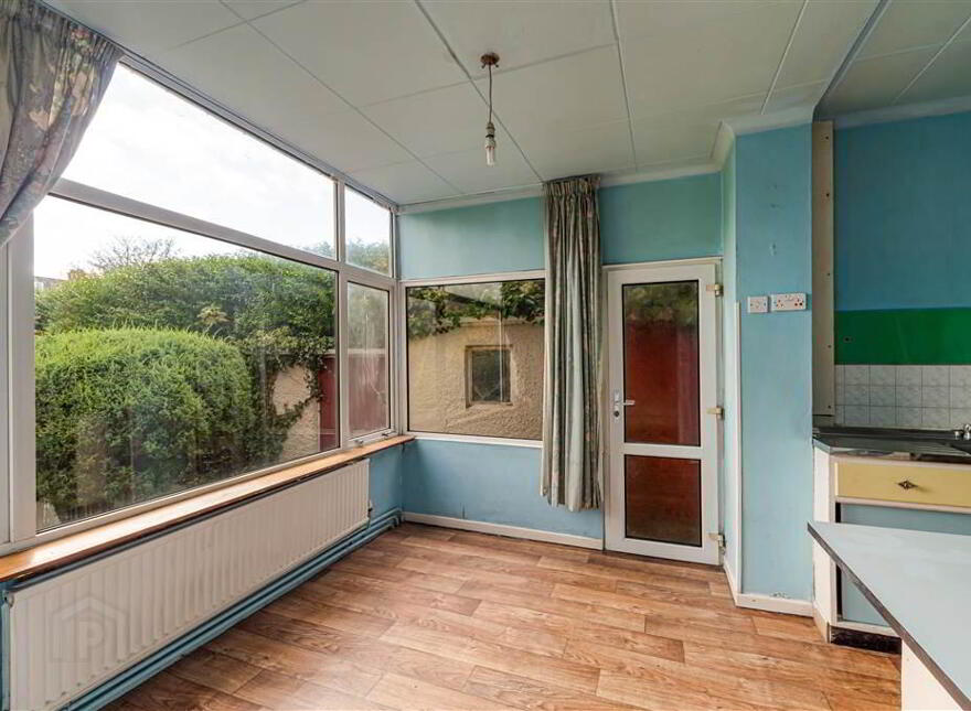 13 Mount Aboo Park, Upper Lisburn Road, Belfast, BT10 0DJ
