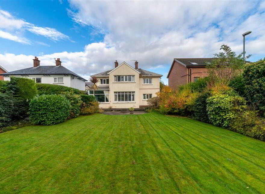 13 Mount Aboo Park, Upper Lisburn Road, Belfast, BT10 0DJ