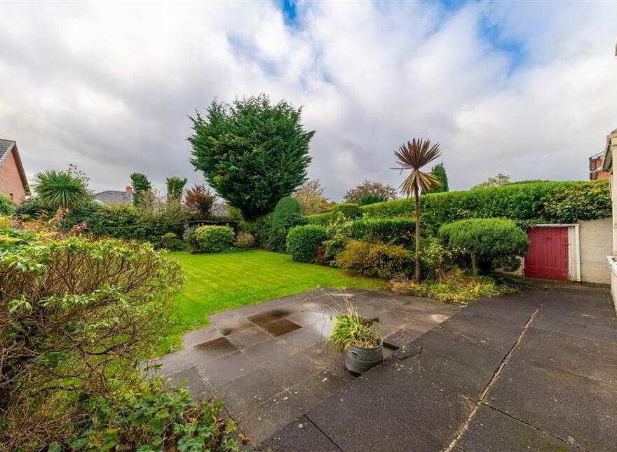 13 Mount Aboo Park, Upper Lisburn Road, Belfast, BT10 0DJ