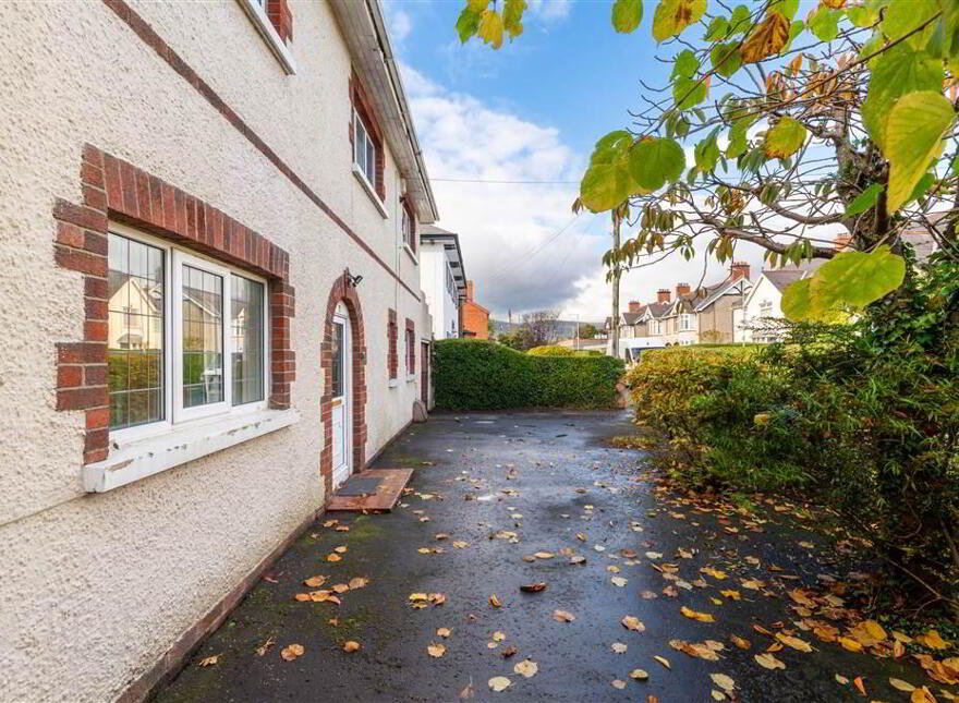 13 Mount Aboo Park, Upper Lisburn Road, Belfast, BT10 0DJ