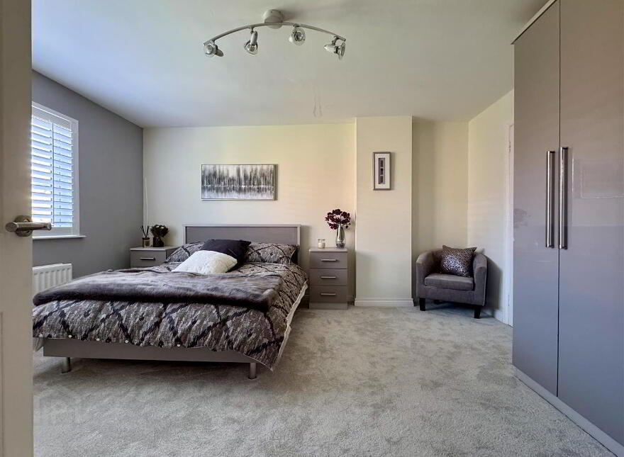 8 Meadow Dale, Jordanstown, Newtownabbey, BT37 0UT