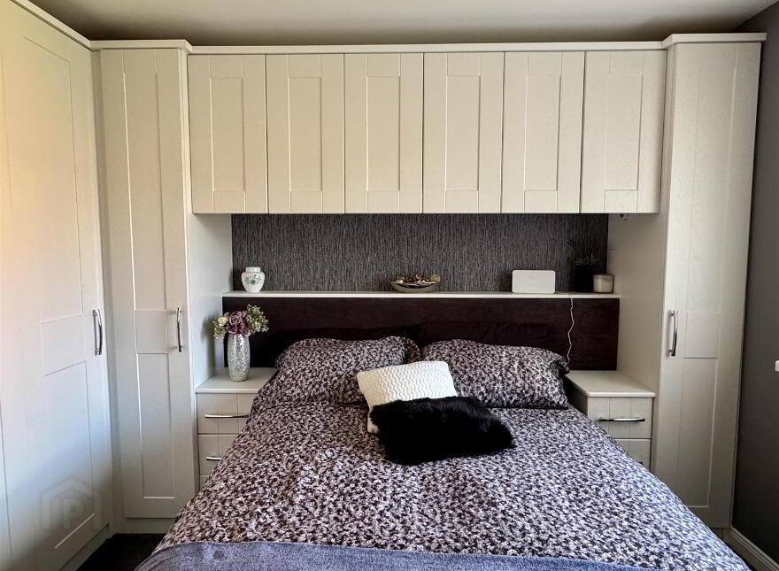 8 Meadow Dale, Jordanstown, Newtownabbey, BT37 0UT