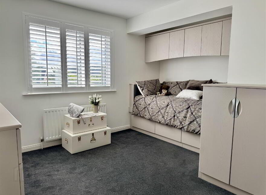 8 Meadow Dale, Jordanstown, Newtownabbey, BT37 0UT
