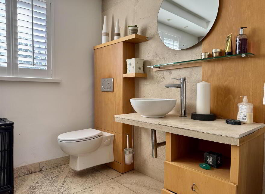 8 Meadow Dale, Jordanstown, Newtownabbey, BT37 0UT
