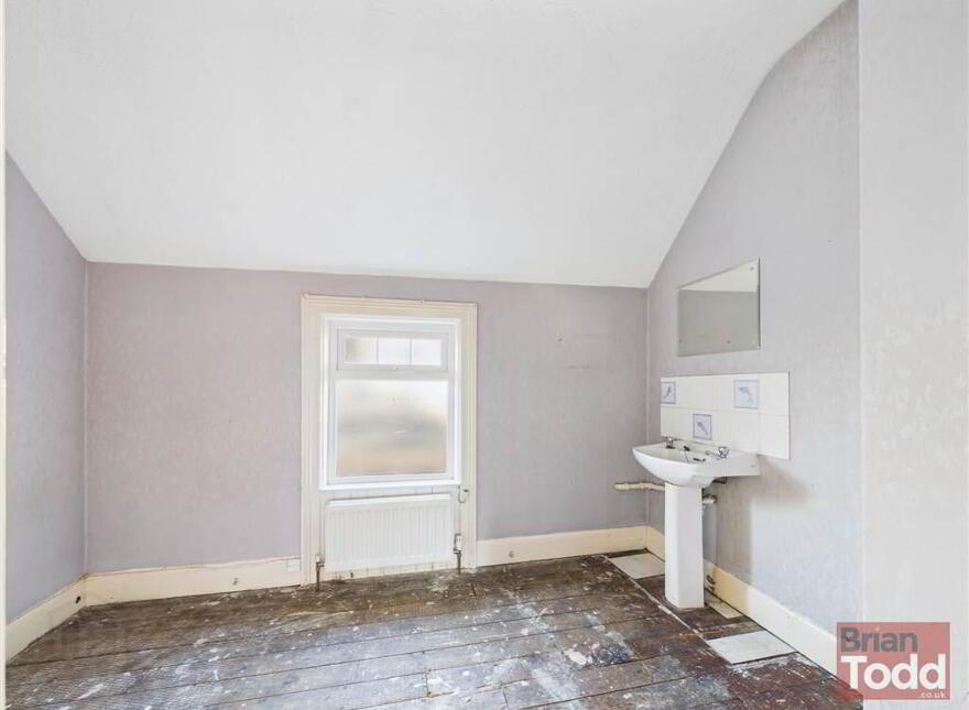Princes Gardens, Larne, BT40 1RQ