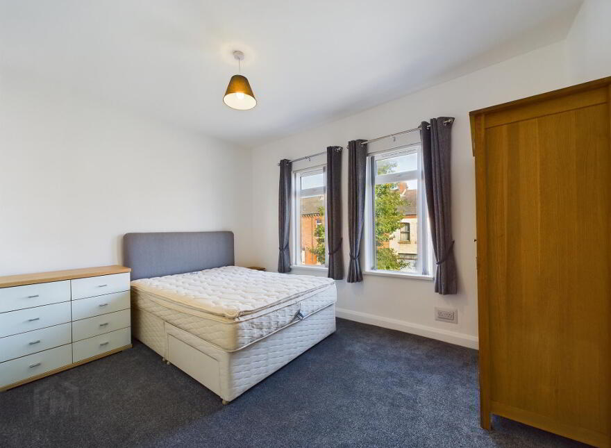 204 Donegall Road, Belfast, BT12 5NE