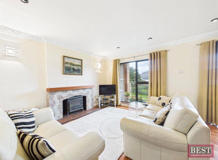 30 Moygannon Court, Warrenpoint, Newry, BT34 3JW