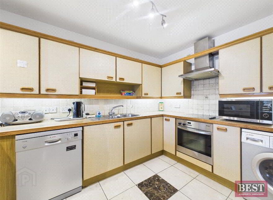 30 Moygannon Court, Warrenpoint, Newry, BT34 3JW