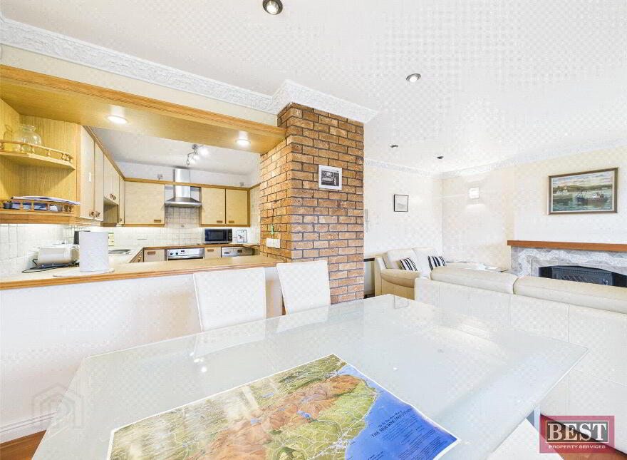 30 Moygannon Court, Warrenpoint, Newry, BT34 3JW